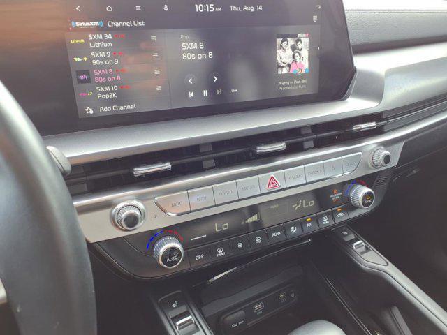 Photo of 2024 Everlasting Silver Kia Telluride