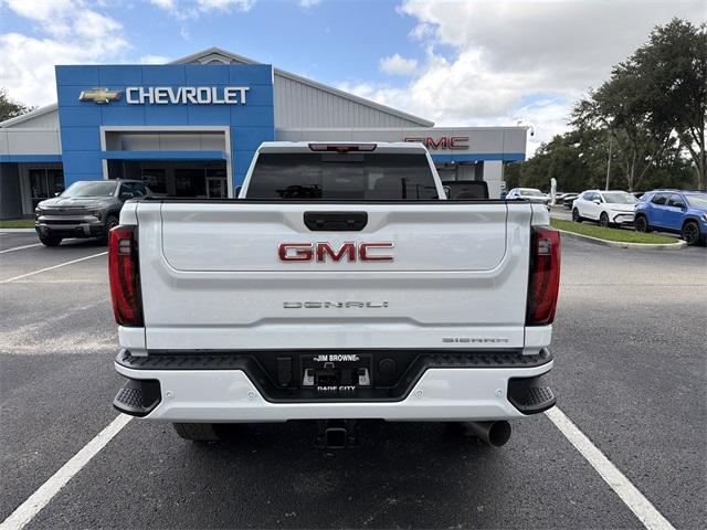 Photo of 2026 Glacier White GMC Sierra 2500