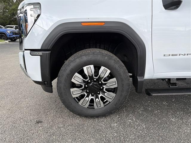 Photo of 2026 Glacier White GMC Sierra 2500