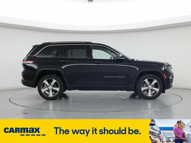Photo of 2022 Black Jeep Grand Cherokee