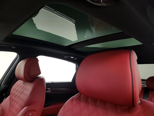 Photo of 2023 Gray Genesis G80