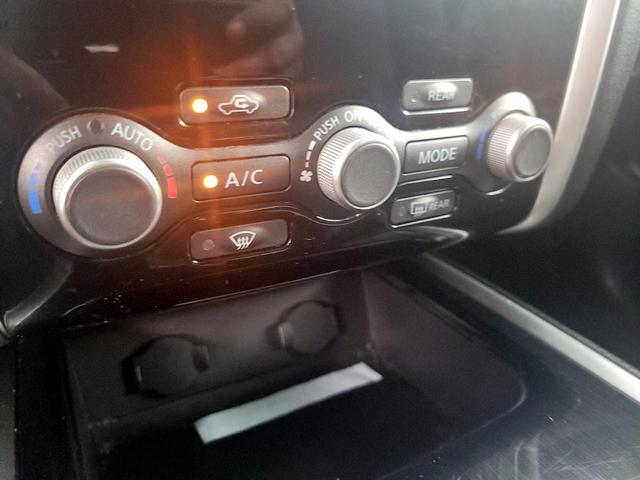 Photo of 2016 Blue Nissan Pathfinder