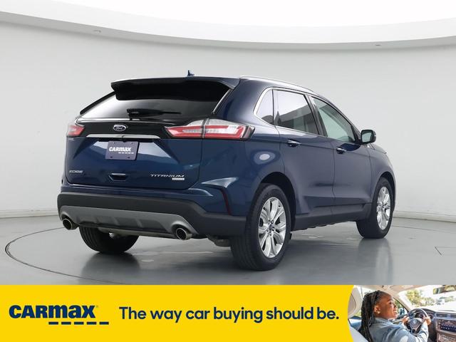 Photo of 2020 Green Ford Edge