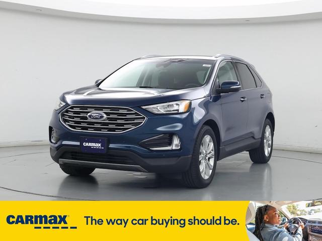 Photo of 2020 Green Ford Edge