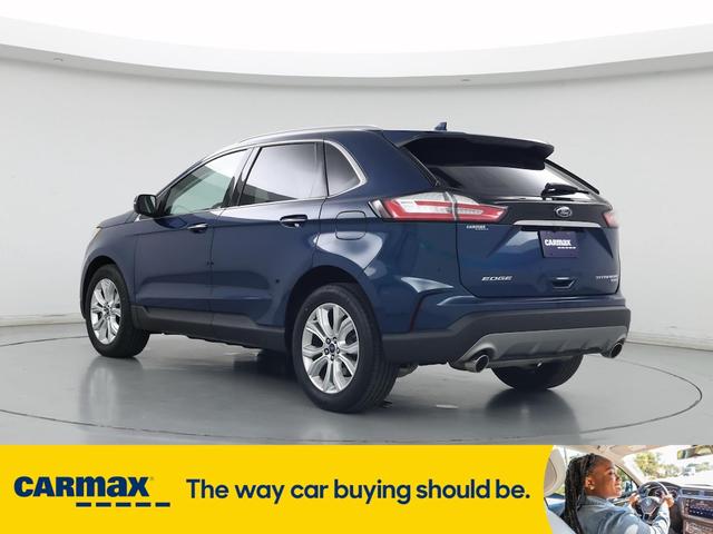 Photo of 2020 Green Ford Edge