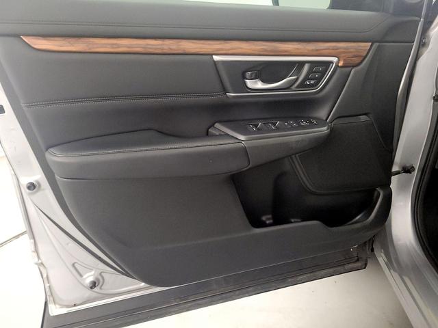 Photo of 2020 Silver Honda CR-V