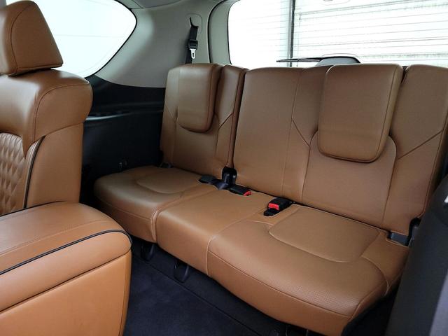 Photo of 2018 Tan INFINITI QX80