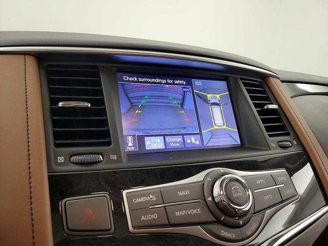 Photo of 2018 Tan INFINITI QX80