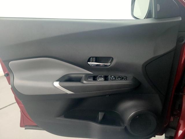 Photo of 2021 Red Nissan Kicks