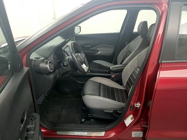Photo of 2021 Red Nissan Kicks