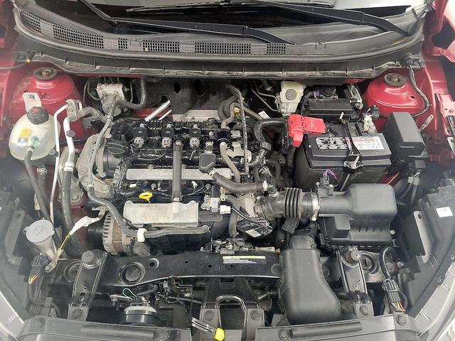 Photo of 2021 Red Nissan Kicks