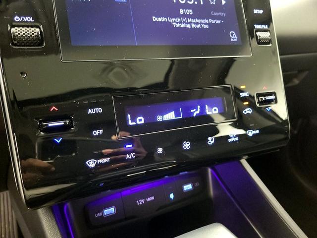 Photo of 2023 Silver Hyundai TUCSON