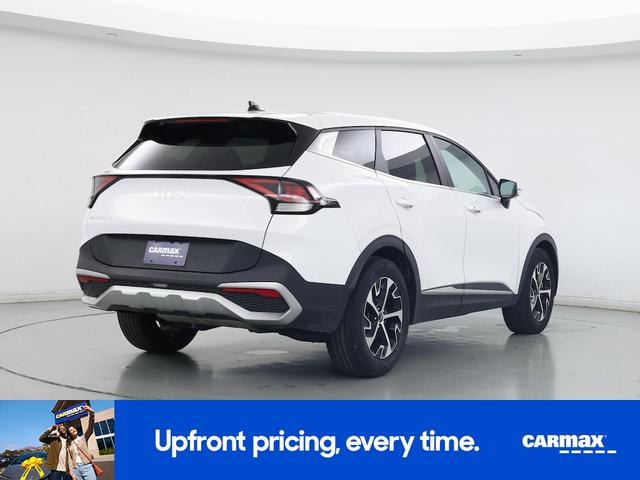 Photo of 2023 White Kia Sportage