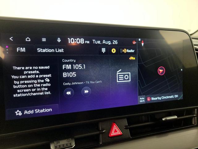 Photo of 2023 White Kia Sportage