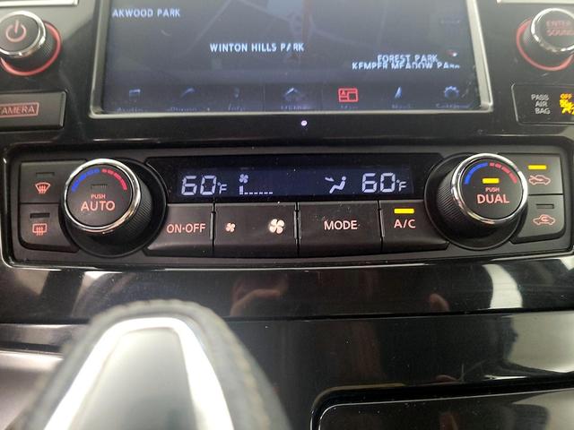 Photo of 2018 Silver Nissan Maxima