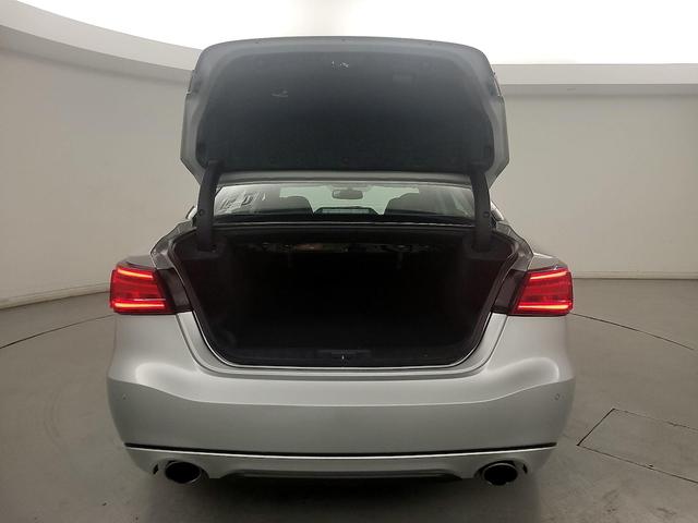 Photo of 2018 Silver Nissan Maxima