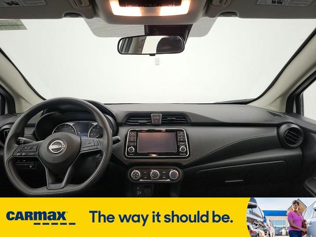 Photo of 2023 White Nissan Versa