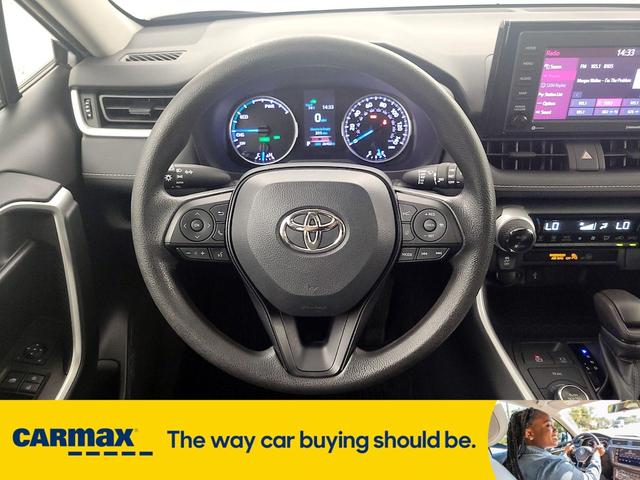 Photo of 2022 Gray Toyota RAV4 Hybrid