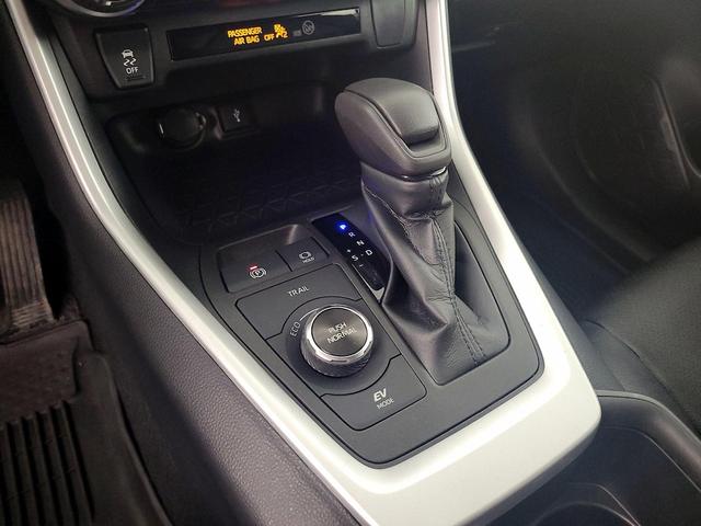 Photo of 2022 Gray Toyota RAV4 Hybrid
