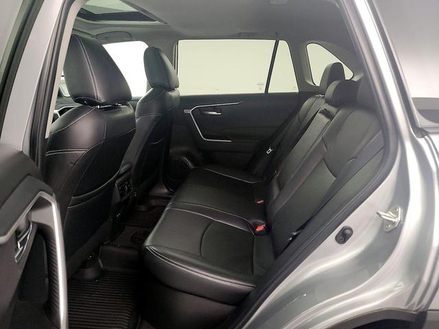 Photo of 2022 Gray Toyota RAV4 Hybrid