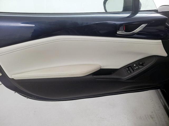 Photo of 2021 Blue Mazda MX-5 Miata