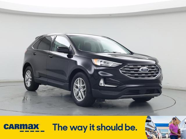 Photo of 2022 Black Ford Edge
