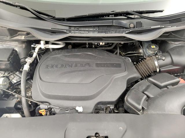 Photo of 2018 Silver Honda Odyssey