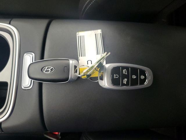 Photo of 2023 Blue Hyundai SANTA FE