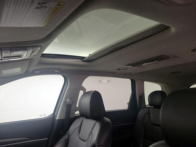 Photo of 2022 Blue Kia Telluride