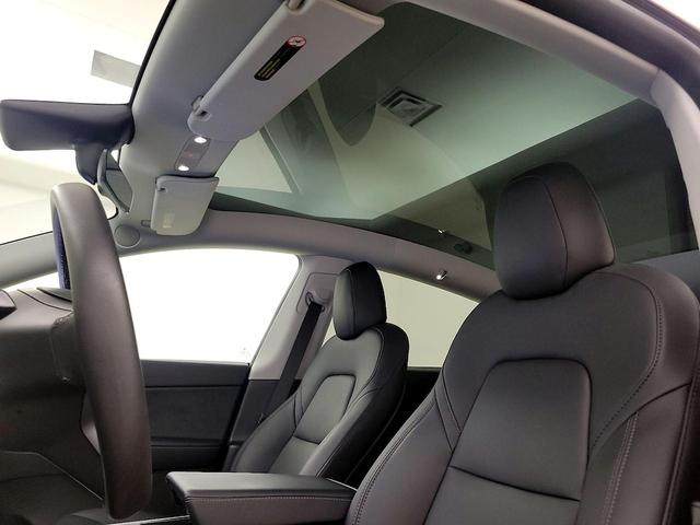 Photo of 2021 Red Tesla Model Y