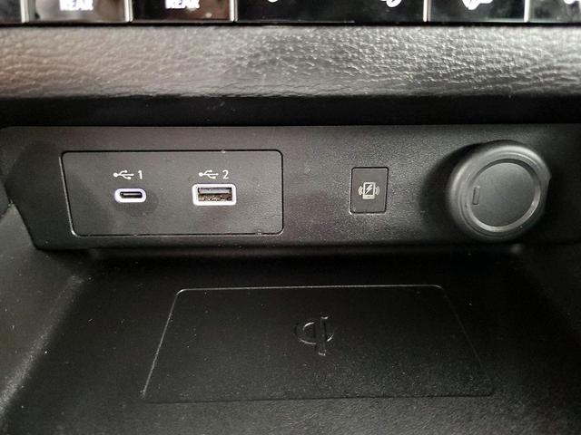 Photo of 2022 Blue Mitsubishi Outlander