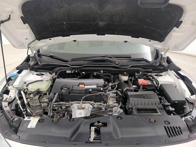 Photo of 2018 White Honda Civic