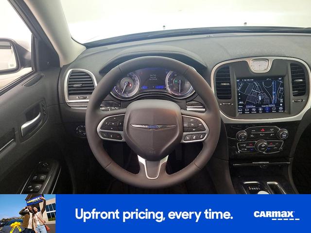 Photo of 2023 White Chrysler 300