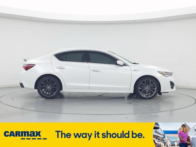 Photo of 2022 White Acura ILX