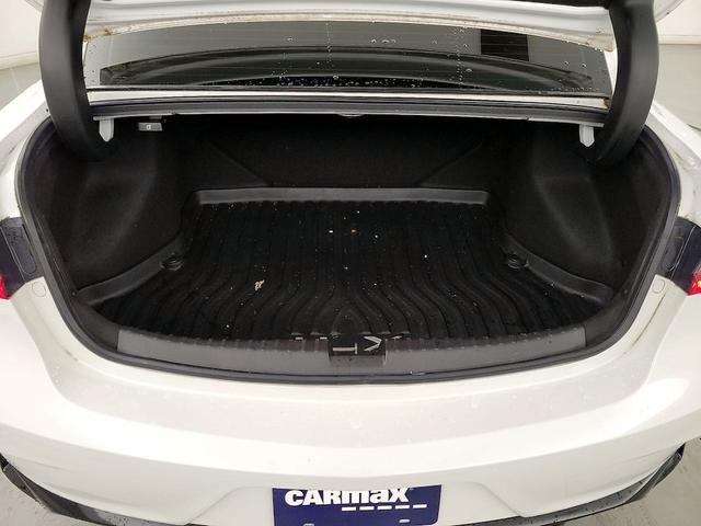 Photo of 2022 White Acura ILX