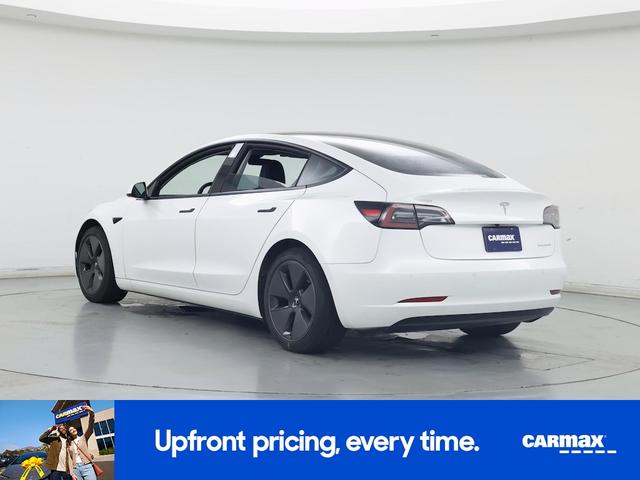 Photo of 2021 White Tesla Model 3