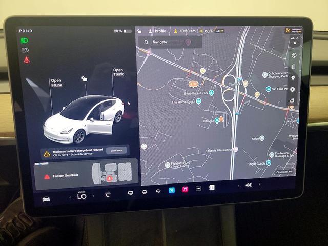 Photo of 2021 White Tesla Model 3