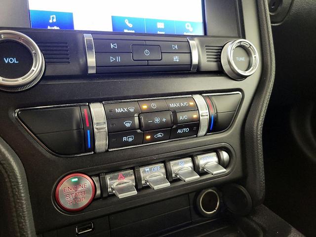 Photo of 2021 White Ford Mustang
