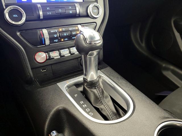 Photo of 2021 White Ford Mustang