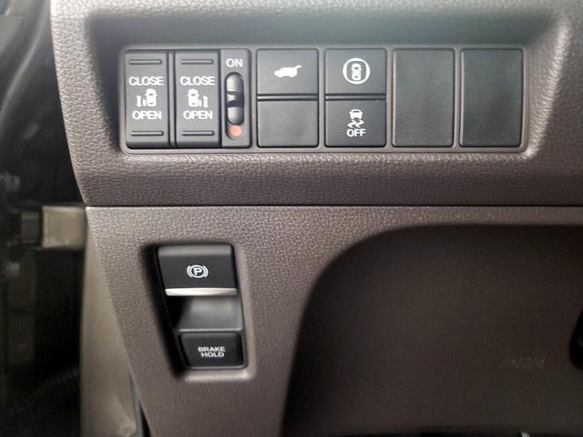 Photo of 2022 Gray Honda Odyssey