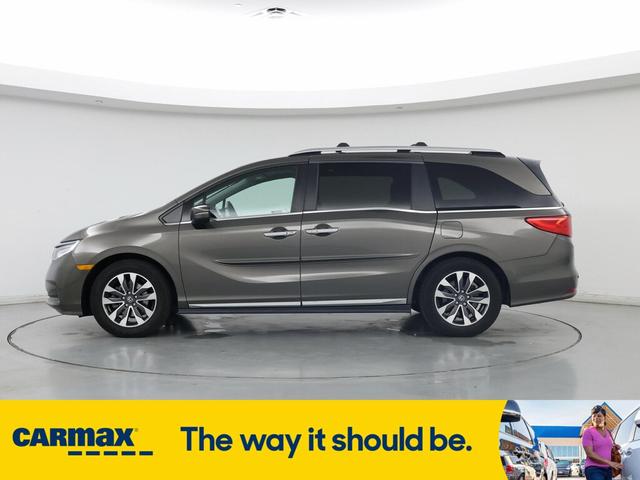 Photo of 2022 Gray Honda Odyssey