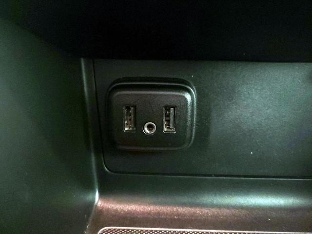 Photo of 2021 Blue Chevrolet Colorado