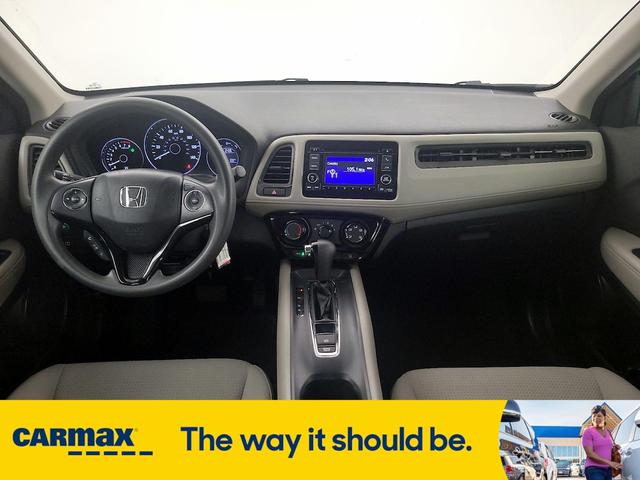 Photo of 2022 White Honda HR-V