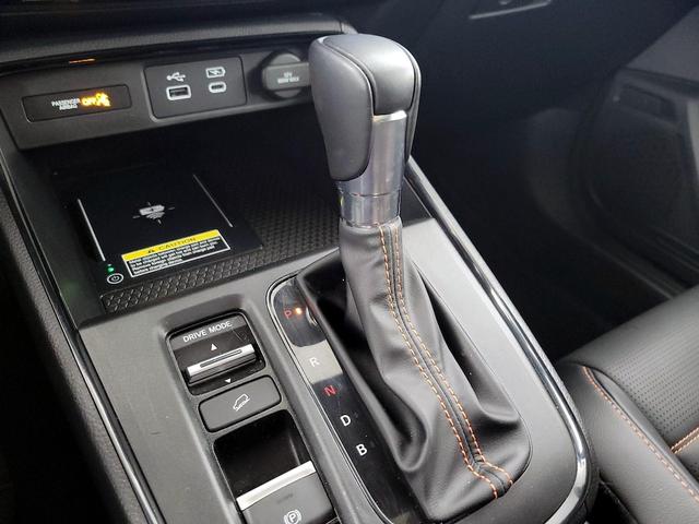Photo of 2023 Black Honda CR-V Hybrid