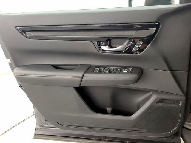Photo of 2023 Black Honda CR-V Hybrid