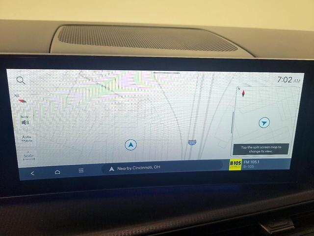 Photo of 2024 Gray Hyundai SANTA FE