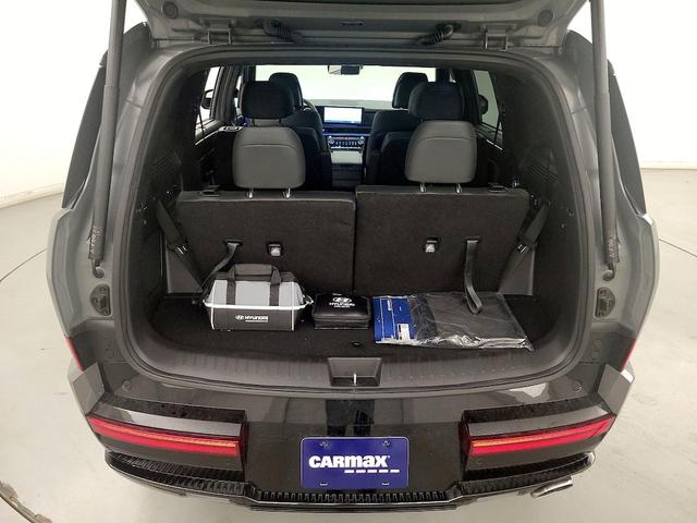 Photo of 2024 Gray Hyundai SANTA FE