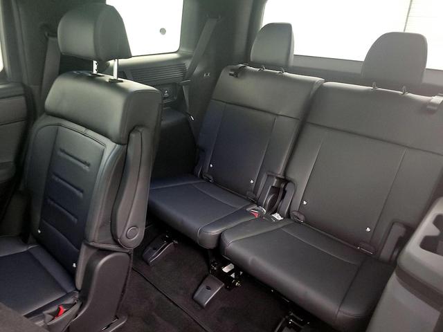 Photo of 2024 Gray Hyundai SANTA FE