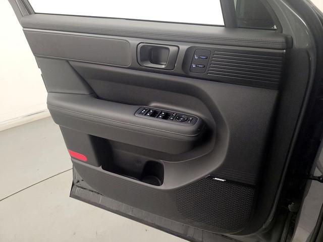 Photo of 2024 Gray Hyundai SANTA FE