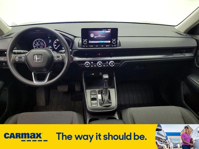 Photo of 2024 Black Honda CR-V
